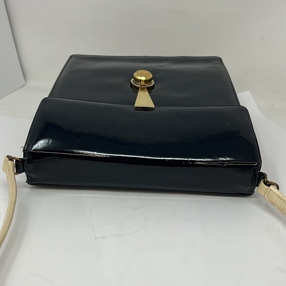 Saks Fifth Avenue Vintage Patent Leather Navy Red Beige Shoulder Bag - Picture 9 of 16